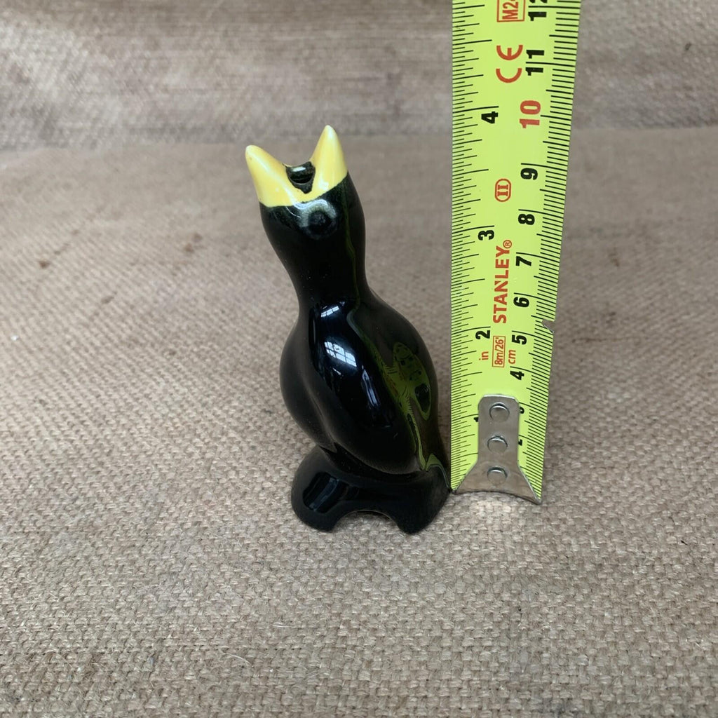 Vintage Pie Funnel / Blackbird - Farmhouse - Cottage
