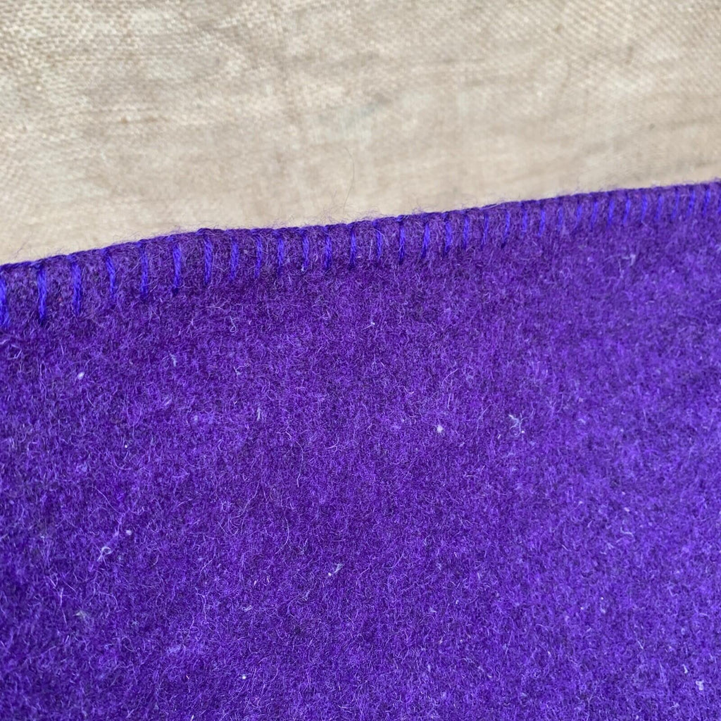 CC41 1940s Purple wool blanket WW2 Era homeware bed 160cm X 200cm