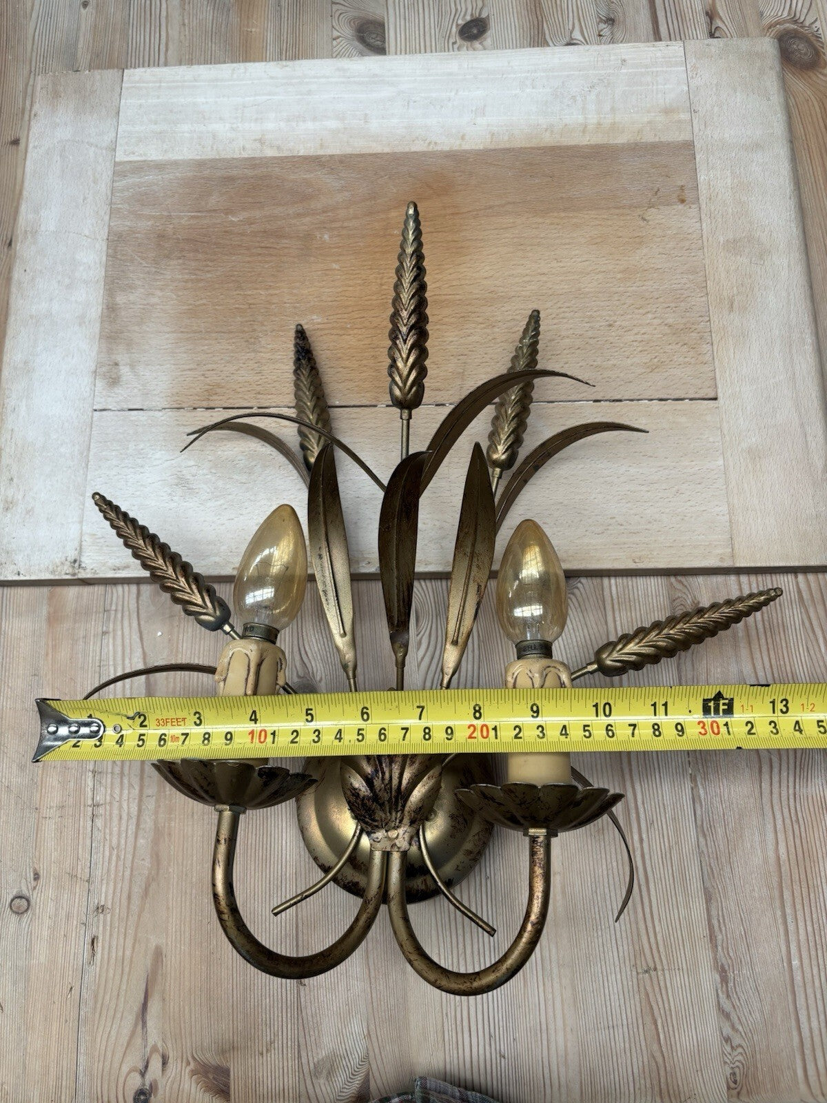 A Pair of Vintage Wheat Ear Design Wall Lights, Esconces