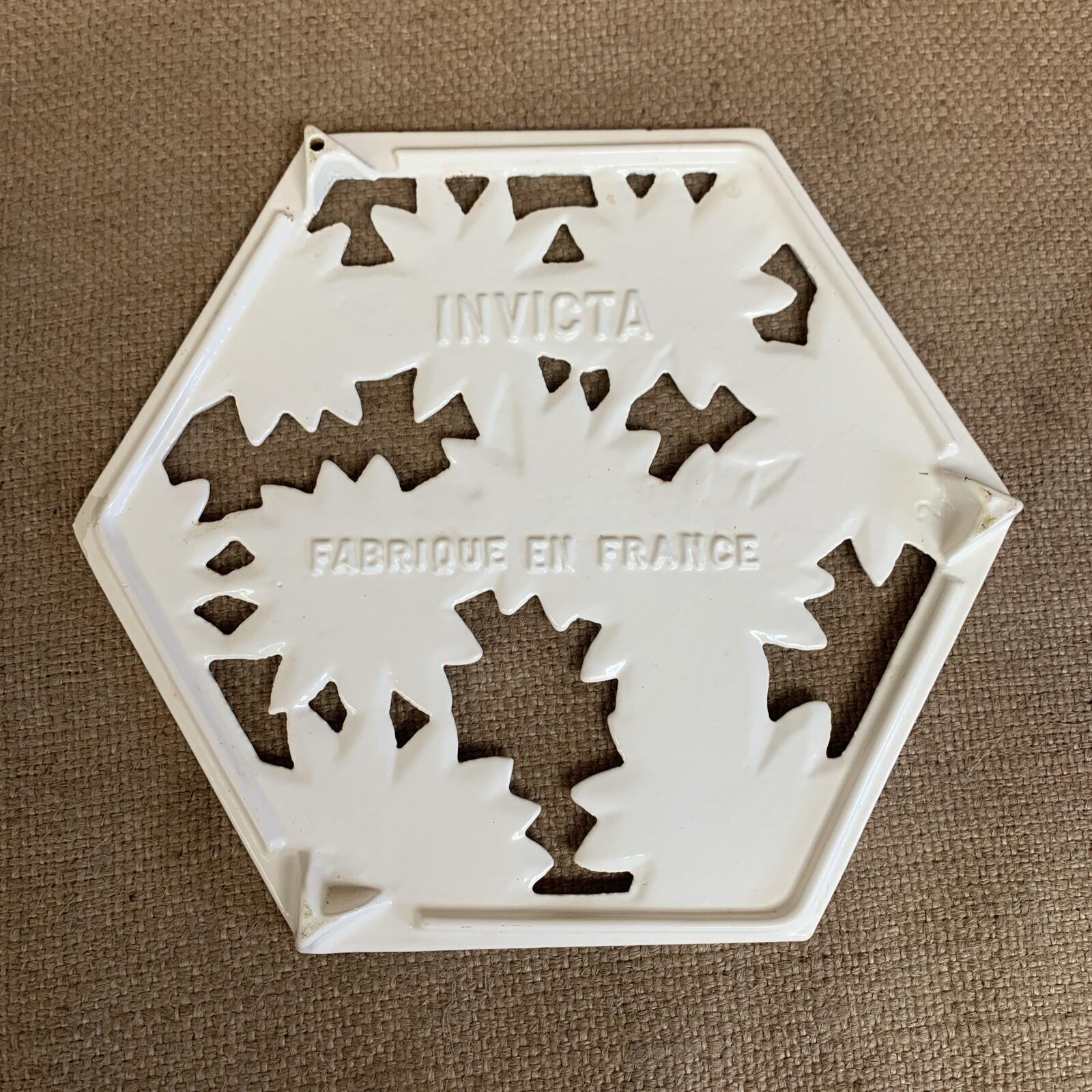 Cast Trivet INVICTA FABRIQUE EU FRANCE  Cream 21cm