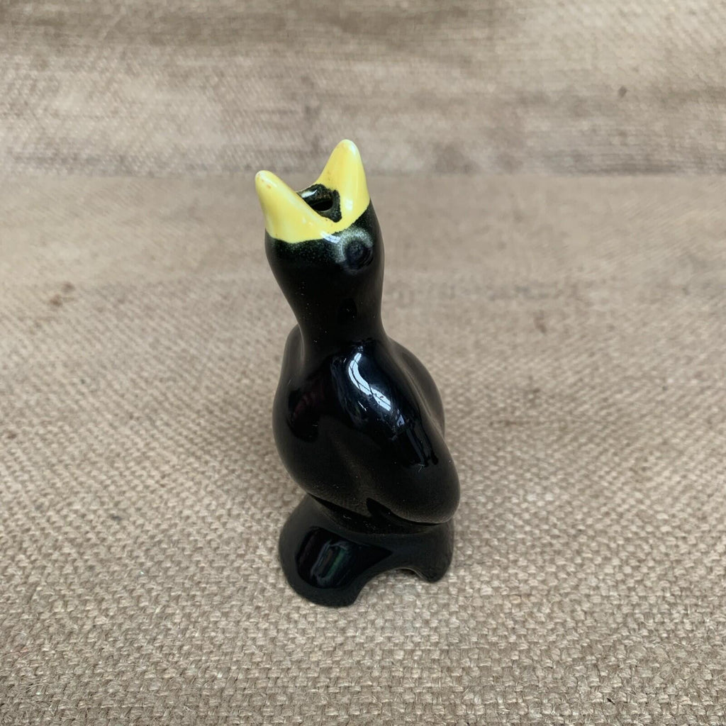 Vintage Pie Funnel / Blackbird - Farmhouse - Cottage