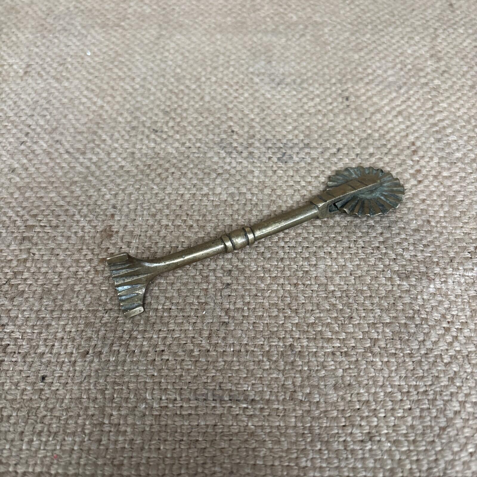 Brass Pastry Crimper / Jigger / Antique Kitchenalia / Farmhouse / Cottage