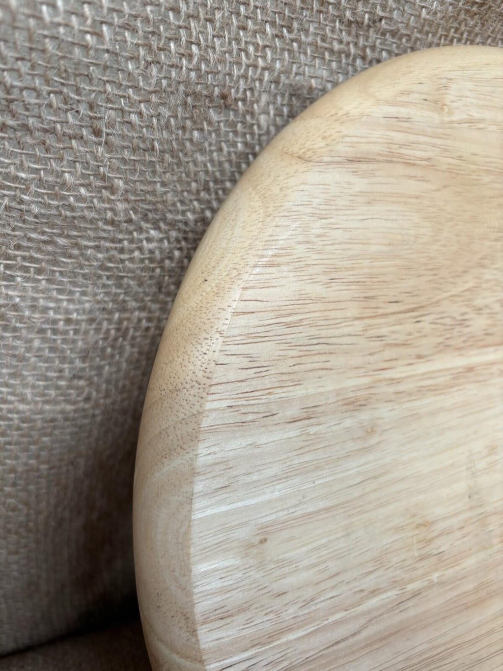 Round Carved Bread Board Kitchenalia - Farmhouse - Cottage Kitchen