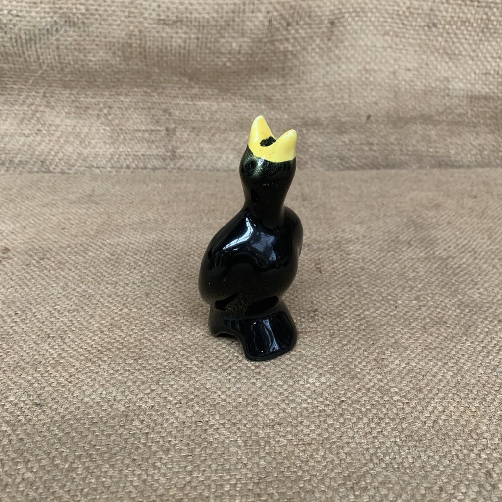 Vintage Pie Funnel / Blackbird - Farmhouse - Cottage