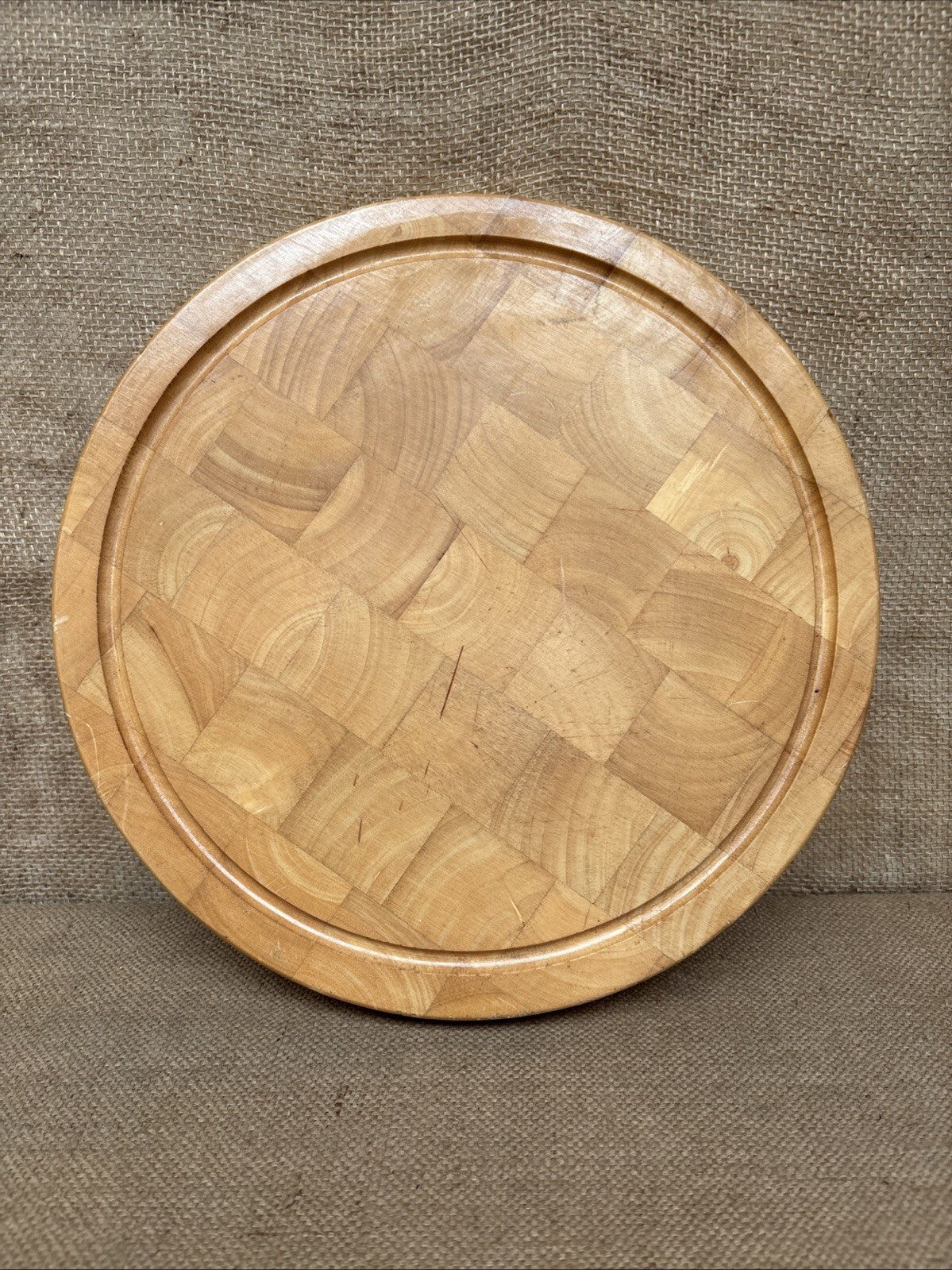 Round Wooden Chopping Block / Cutting Board - Kitchenalia - Farmhouse - Cottage