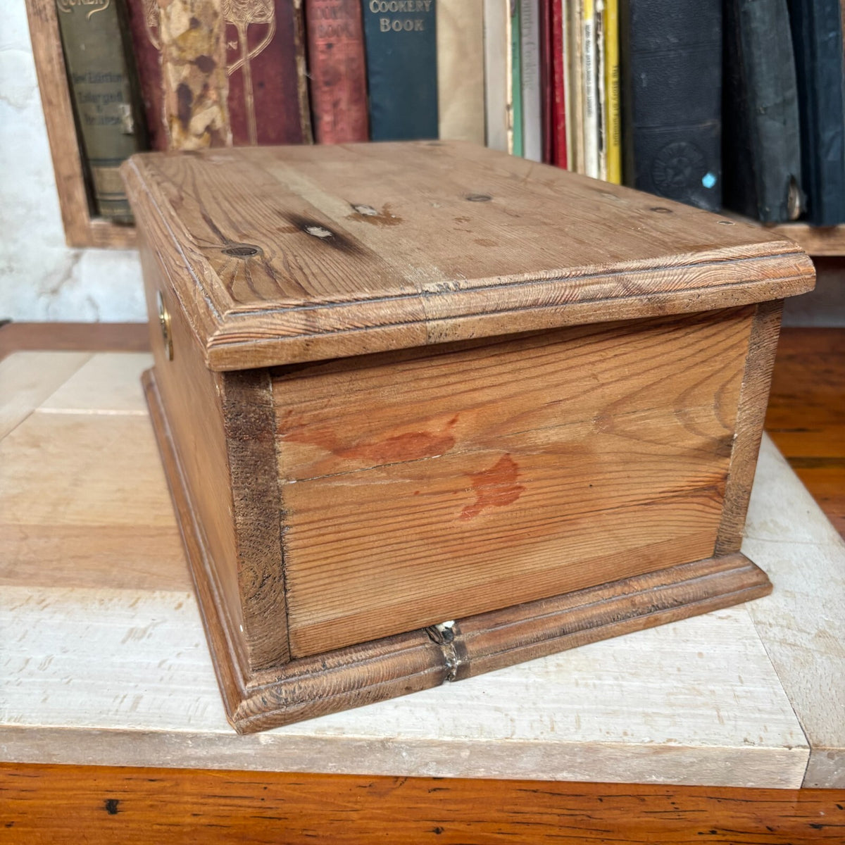 Vintage Pine Box - Farmhouse - Cottage - Storage