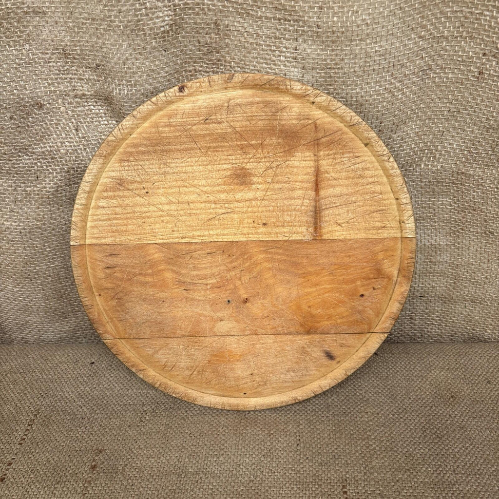 Vintage Carved Bread Board - Round Wooden - Farmhouse - Cottage - Kitchenalia