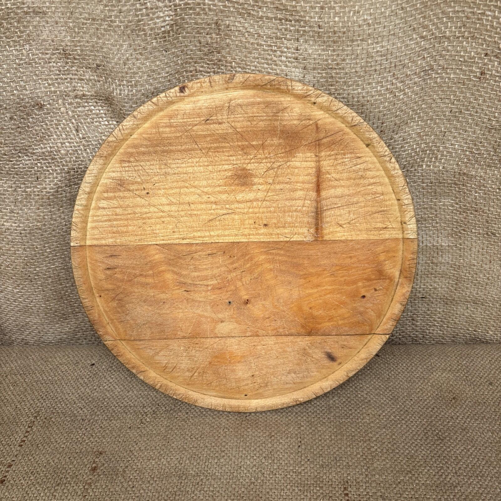 Vintage Carved Bread Board - Round Wooden - Farmhouse - Cottage - Kitchenalia