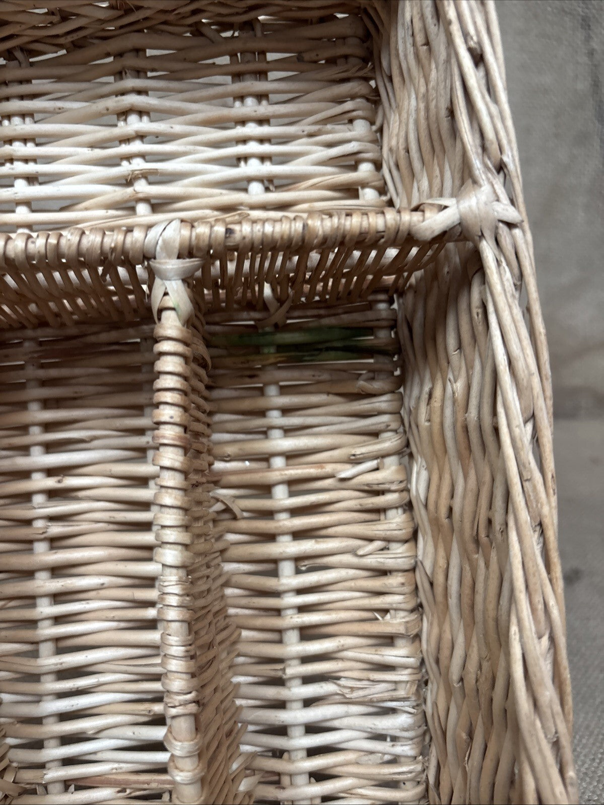 Vintage Cutlery Organiser - Wicker - Farmhouse