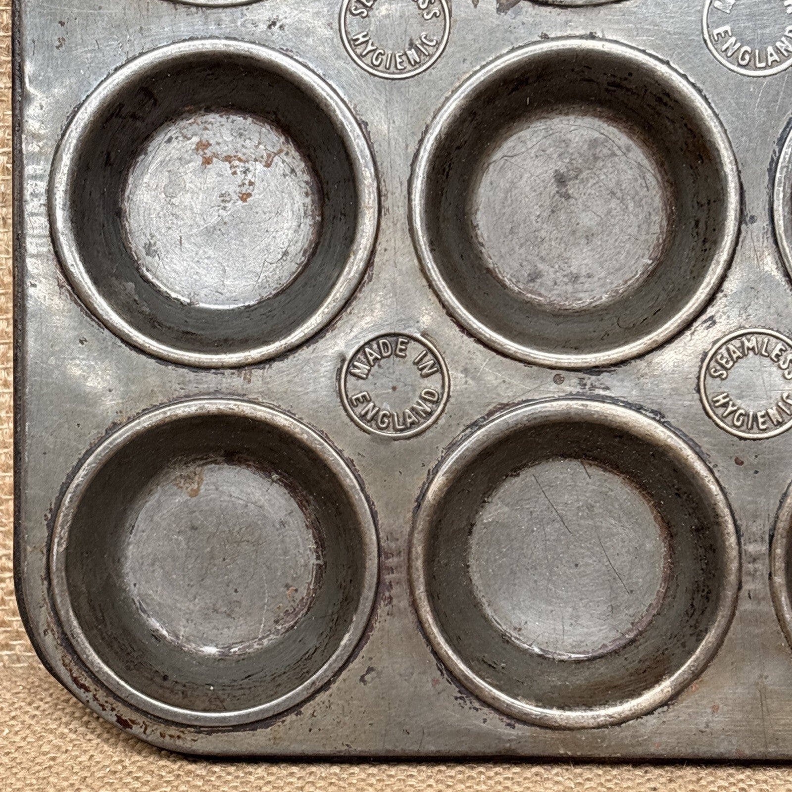 Vintage Seamless Hygienic Metal Baking Tin - Cake - Muffin - Tart - Kitchenalia