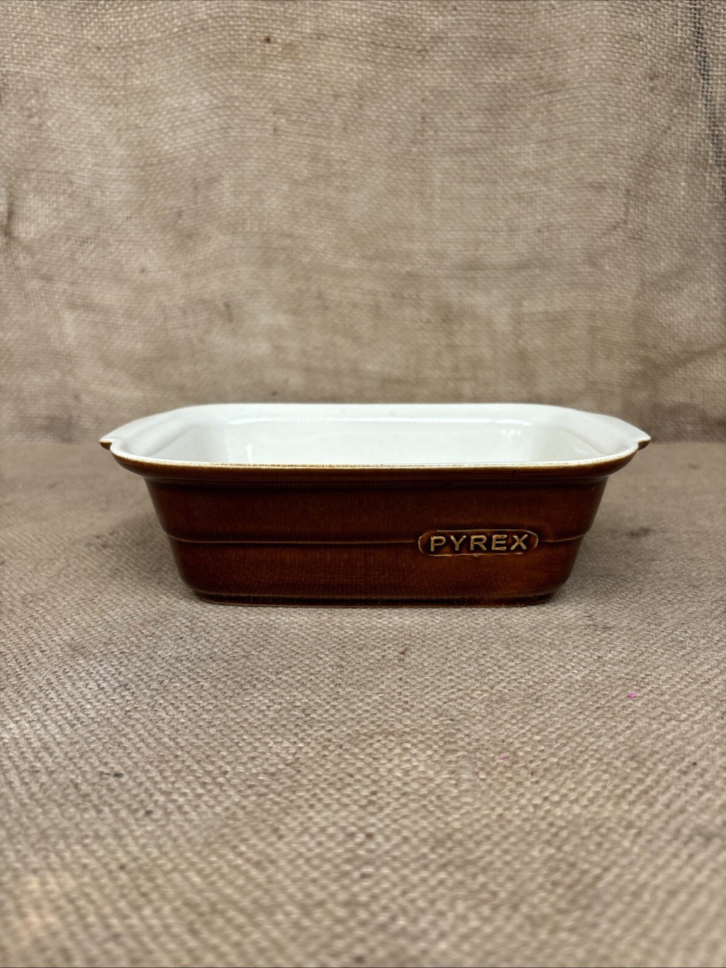 Vintage Pyrex Ceramic Oven Dish - Farmhouse - Cottage