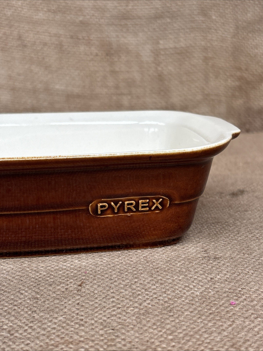 Vintage Pyrex Ceramic Oven Dish - Farmhouse - Cottage