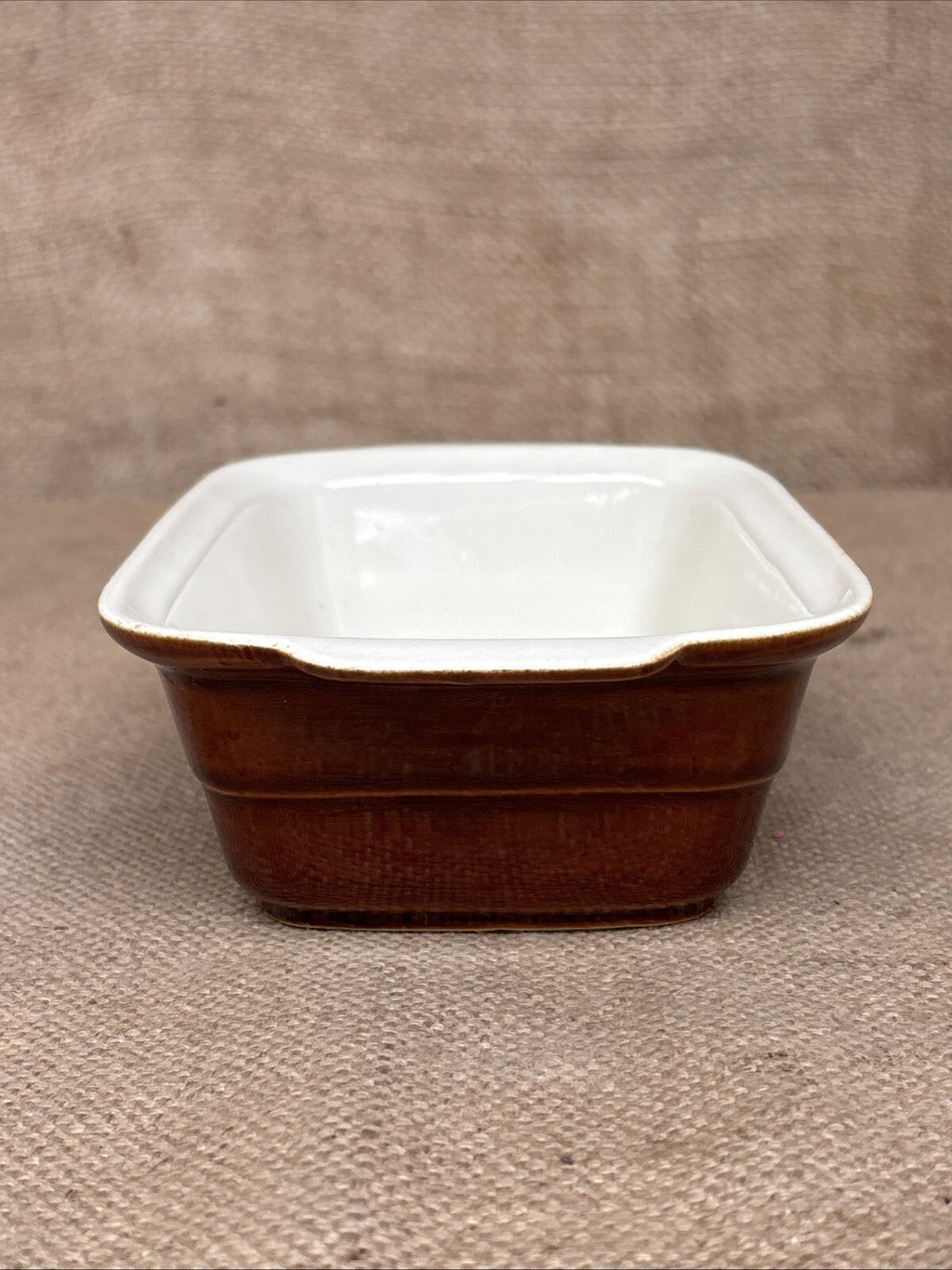 Vintage Pyrex Ceramic Oven Dish - Farmhouse - Cottage