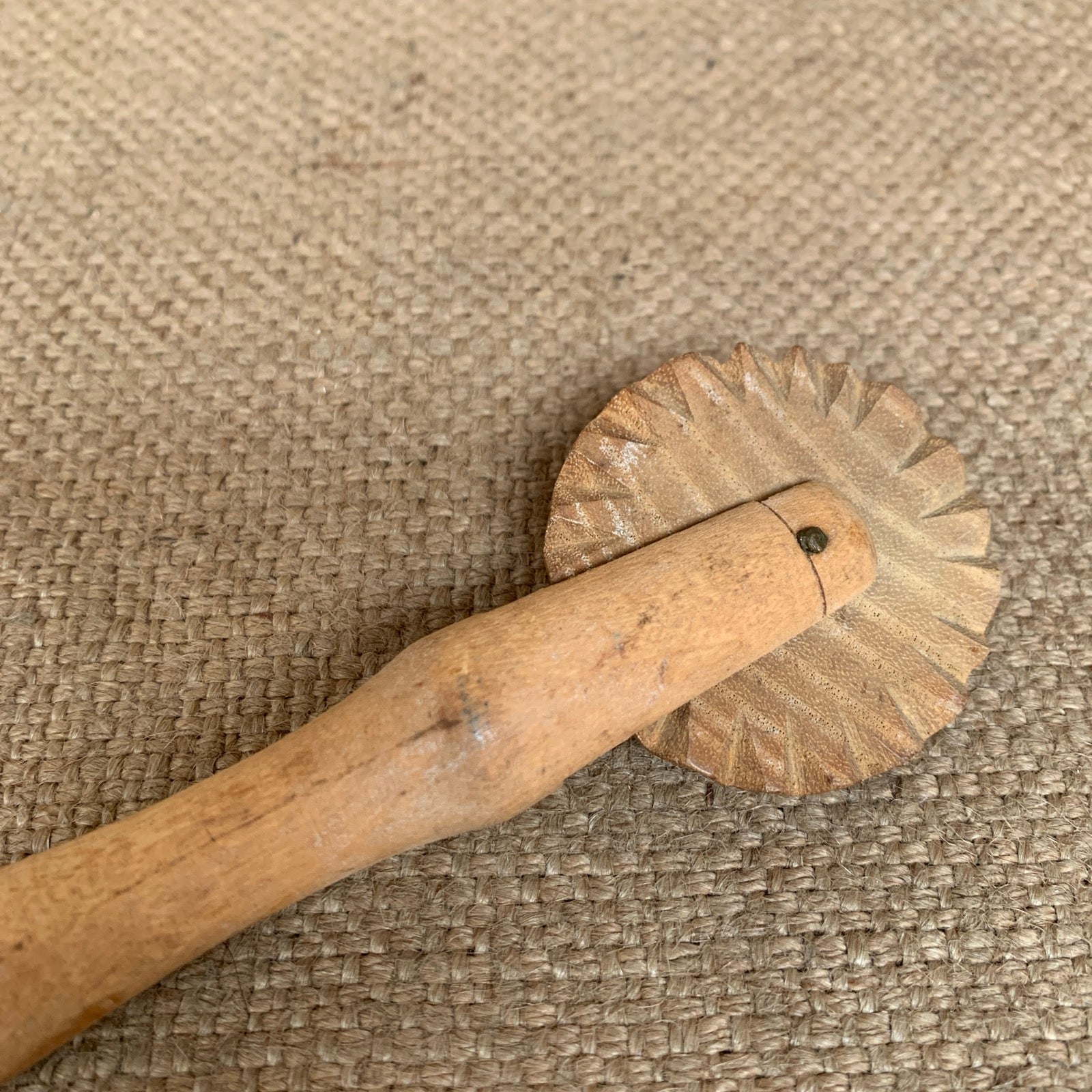 Vintage Wooden Handled Pastry Dough Pie Crust Crimper