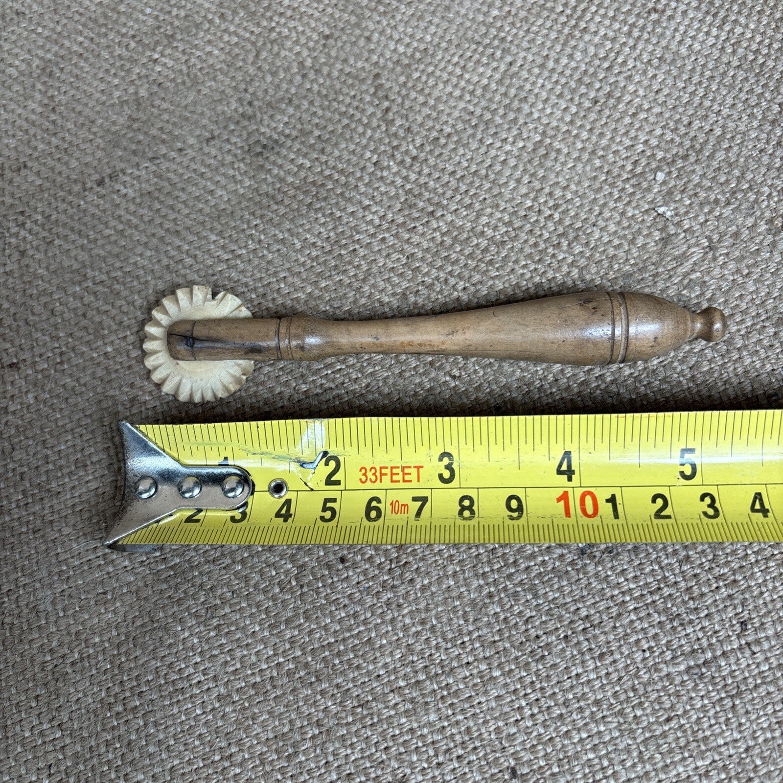 Vintage Wooden Handled Pastry Dough Pie Crust Crimper - Farmhouse - Cottage