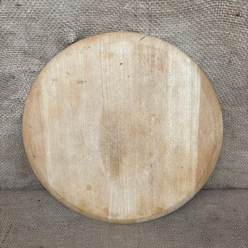 Vintage Round Wooden Bread Board - Farmhouse - Cottage - Kitchenalia