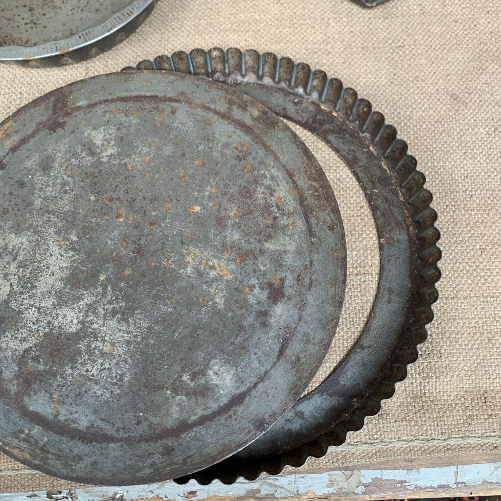 Vintage Cake Tins Joblot - Kitchenalia - Farmhouse - Cottage Kitchen -