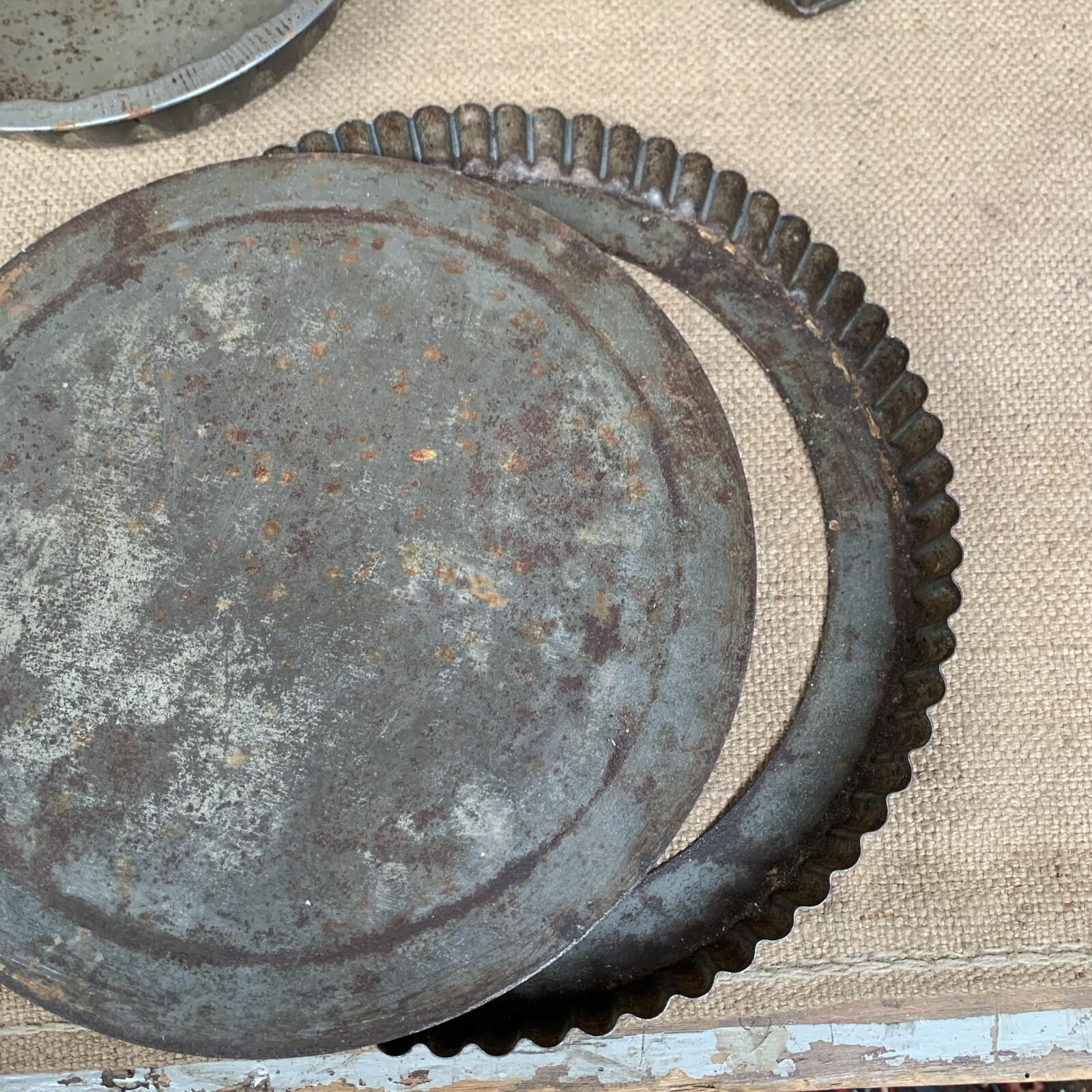 Vintage Cake Tins Joblot - Kitchenalia - Farmhouse - Cottage Kitchen -