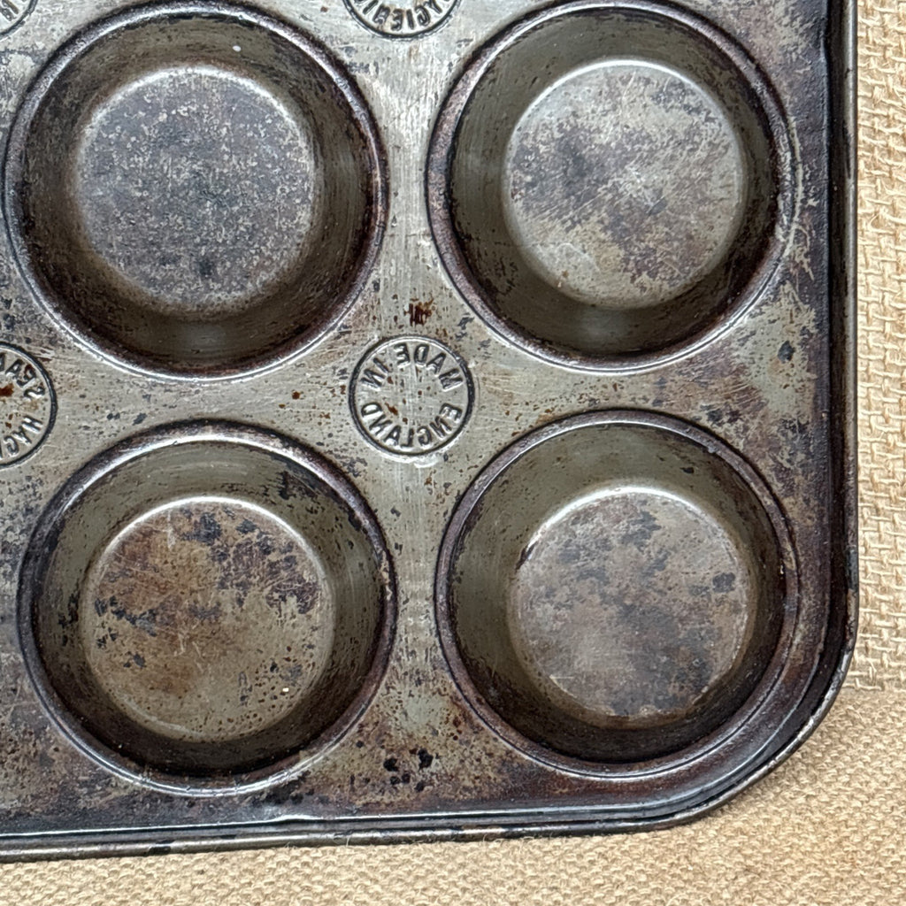 Vintage Seamless Hygienic Metal Baking Tin - Cake - Muffin - Tart - Kitchenalia