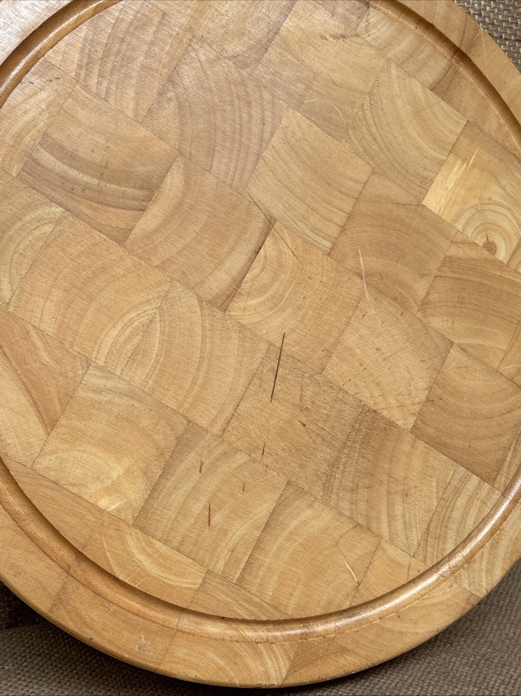 Round Wooden Chopping Block / Cutting Board - Kitchenalia - Farmhouse - Cottage