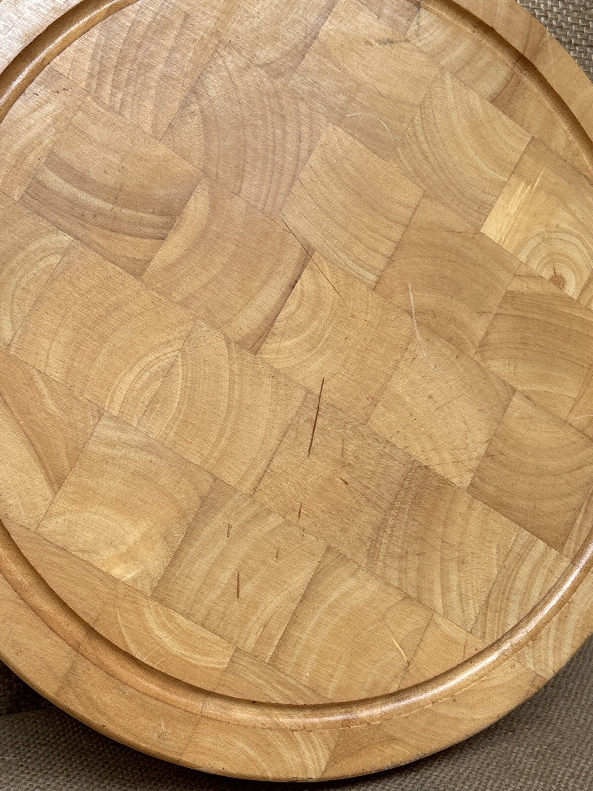 Round Wooden Chopping Block / Cutting Board - Kitchenalia - Farmhouse - Cottage
