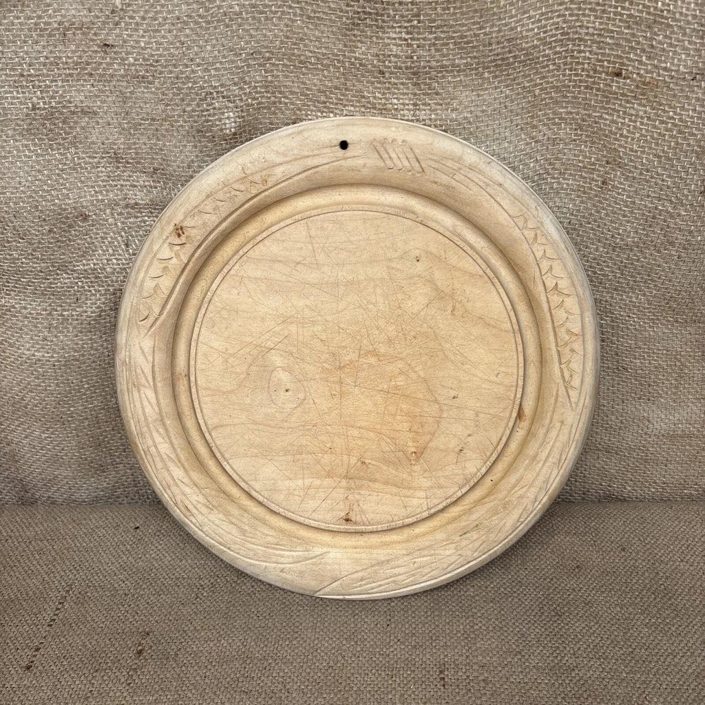 Vintage Carved Wheat Bread Board - Kitchenalia - Farmhouse Kitchen - Cottage