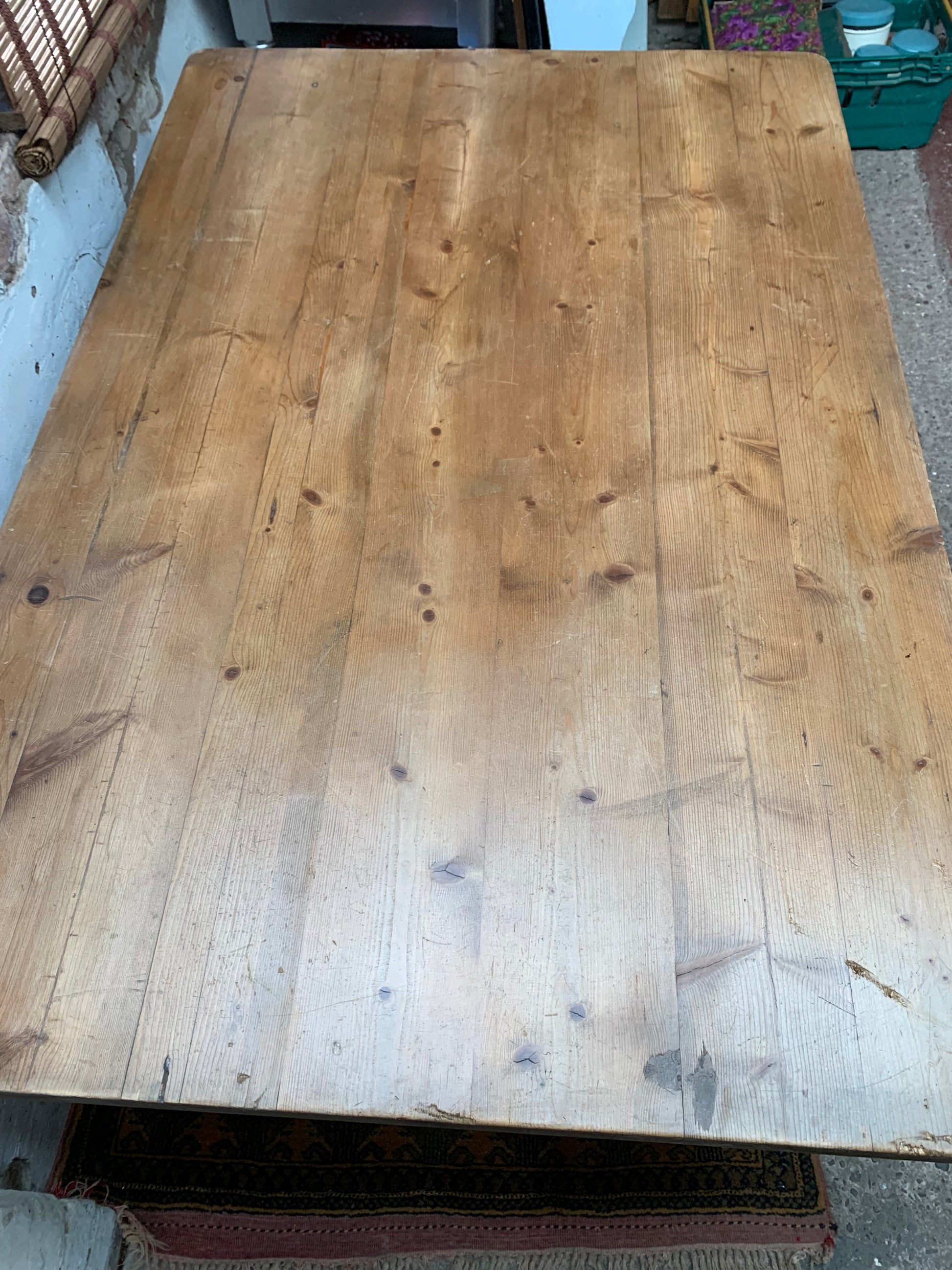 Pine Kitchen Table / Farmhouse / Cottage / Sits 6 / Rustic Kitchen