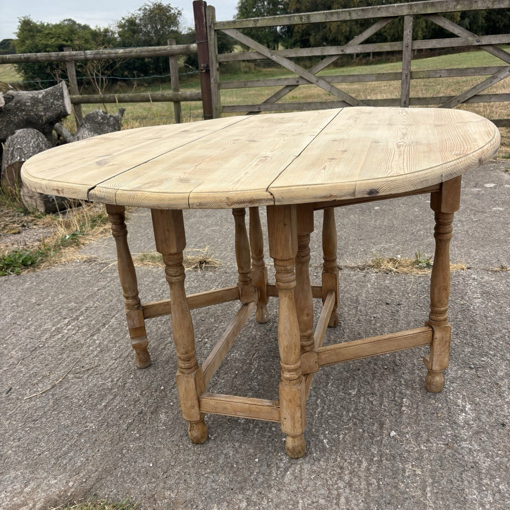 Pine Drop Leaf / Gate Leg Table - Vintage - Farmhouse  - Cottage