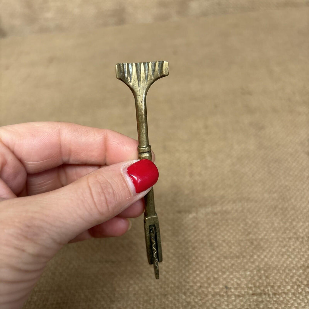 Brass Pastry Crimper / Jigger / Antique Kitchenalia / Farmhouse / Cottage