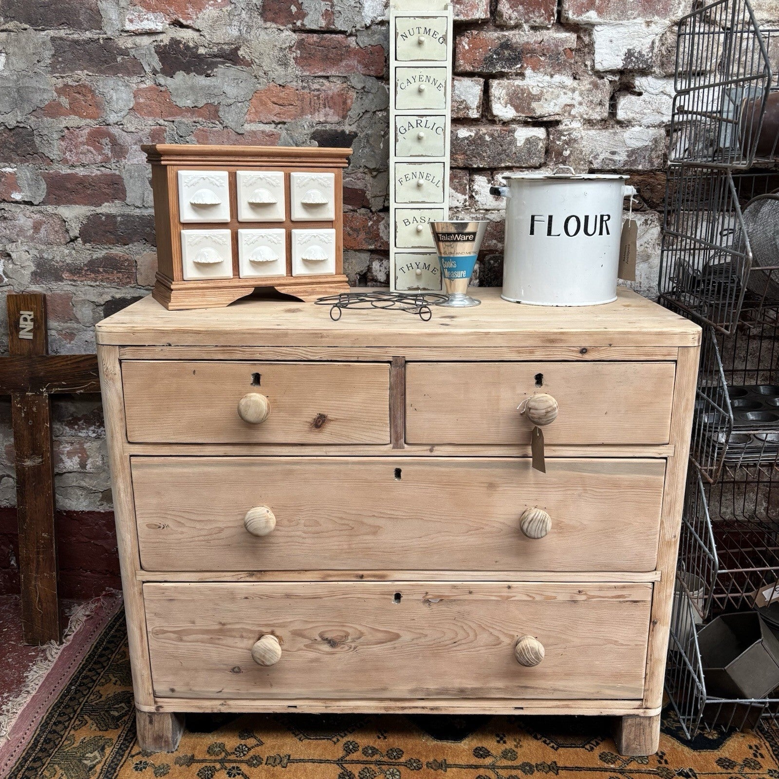 Pine Chest Of Drawers - Victorian - Antique - Cottage