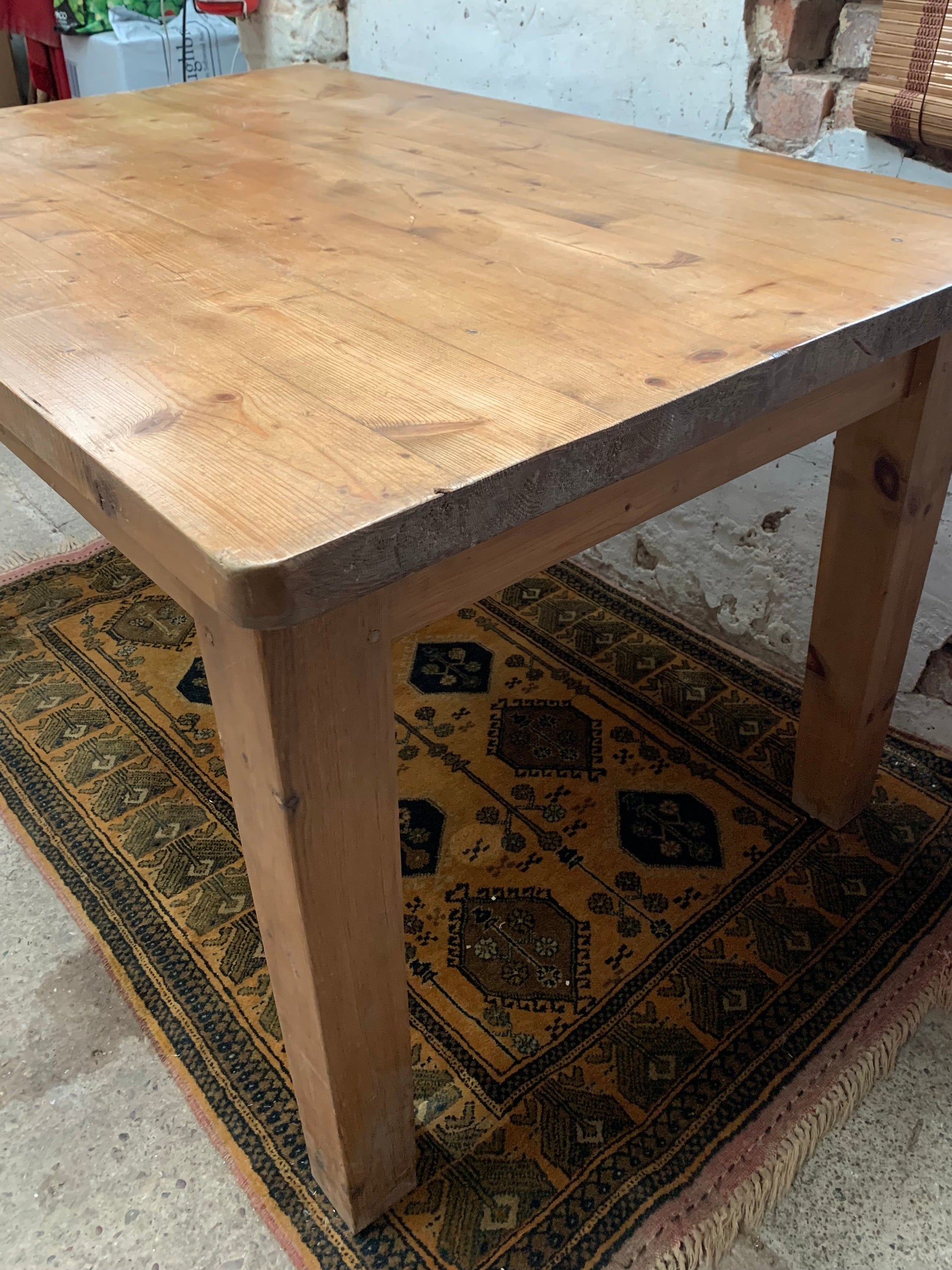 Pine Kitchen Table / Farmhouse / Cottage / Sits 6 / Rustic Kitchen