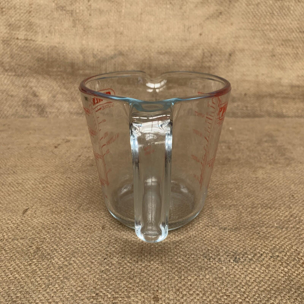 Pyrex Glass Measuring Jug 1 Pint - Kitchenalia
