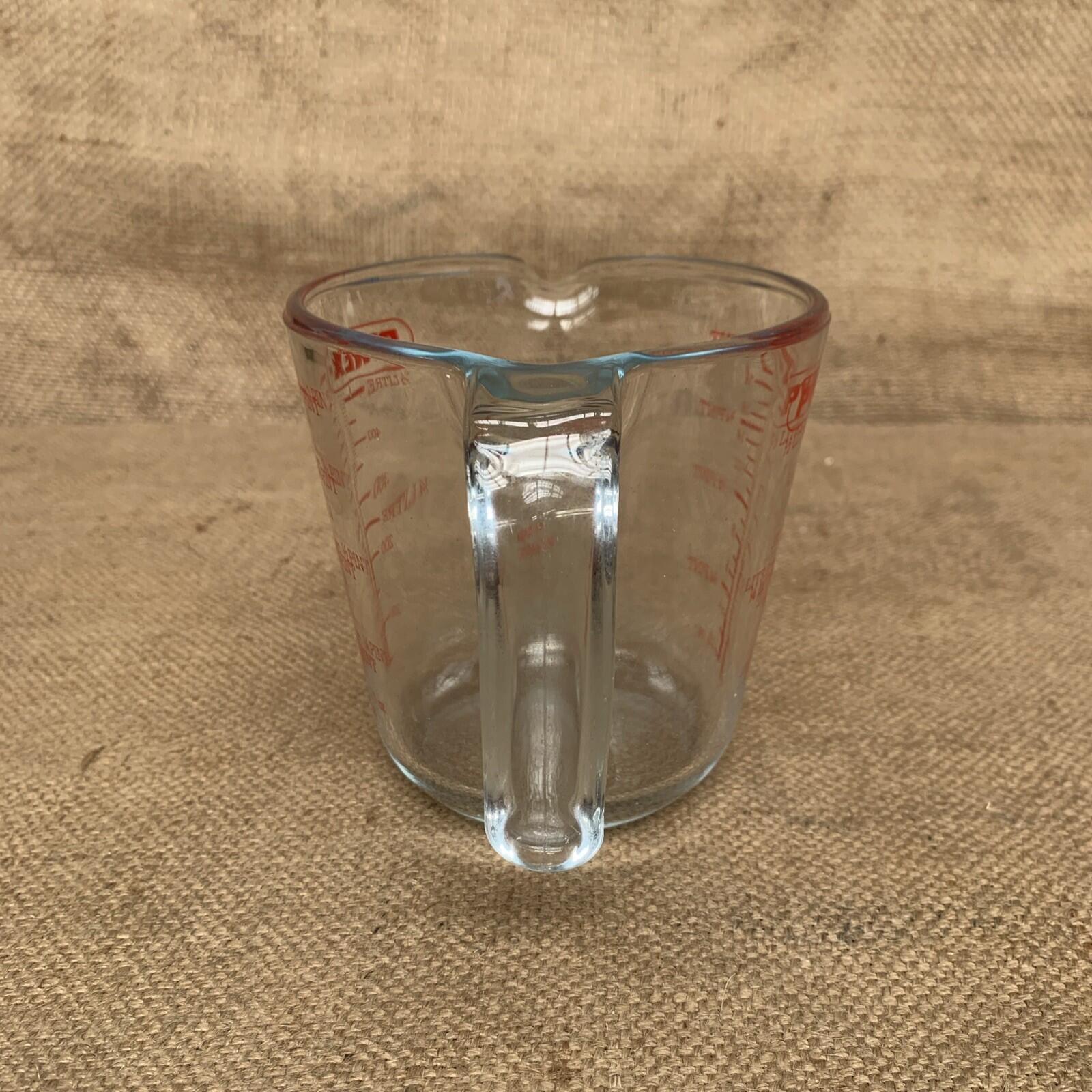 Pyrex Glass Measuring Jug 1 Pint - Kitchenalia