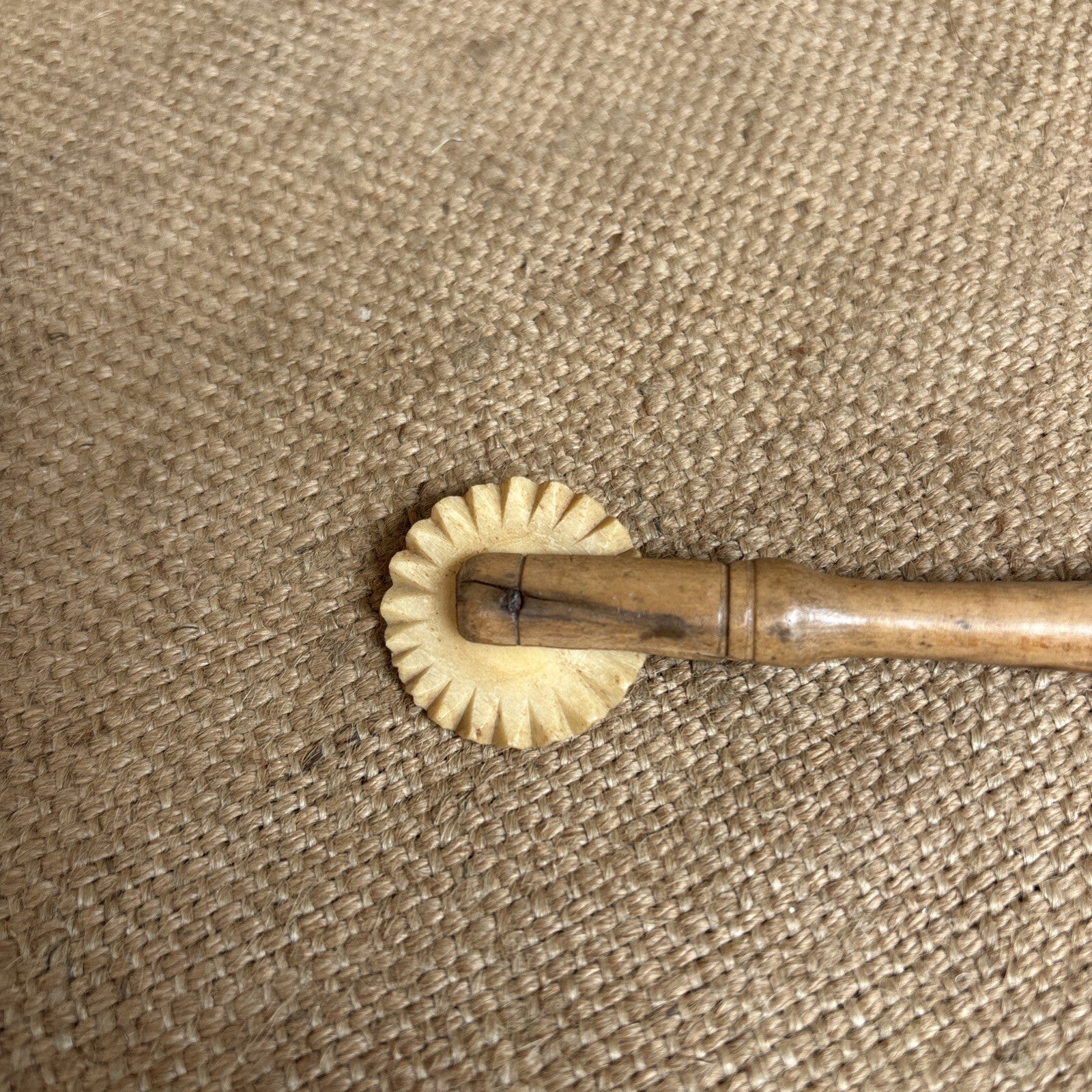 Vintage Wooden Handled Pastry Dough Pie Crust Crimper - Farmhouse - Cottage