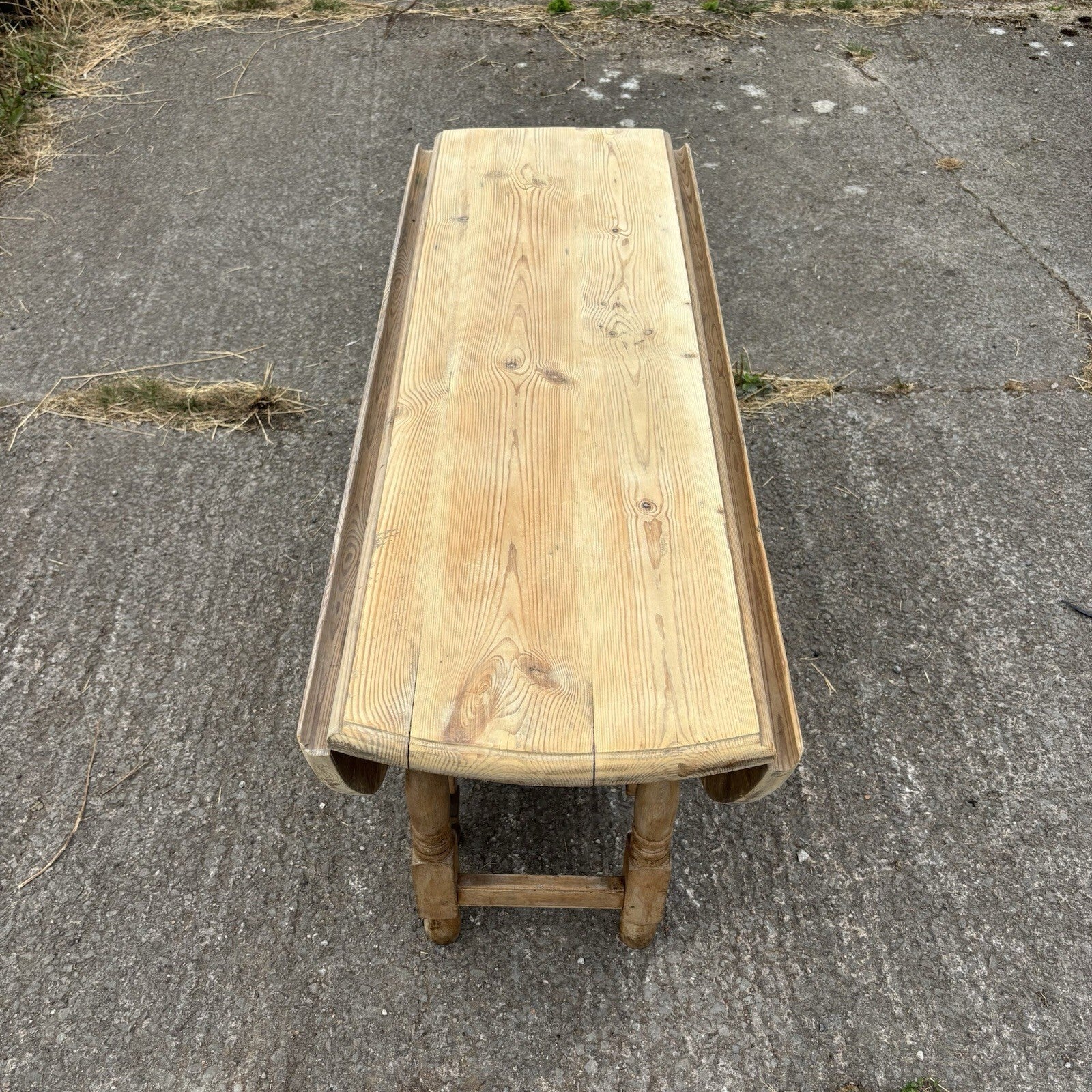 Pine Drop Leaf / Gate Leg Table - Vintage - Farmhouse  - Cottage
