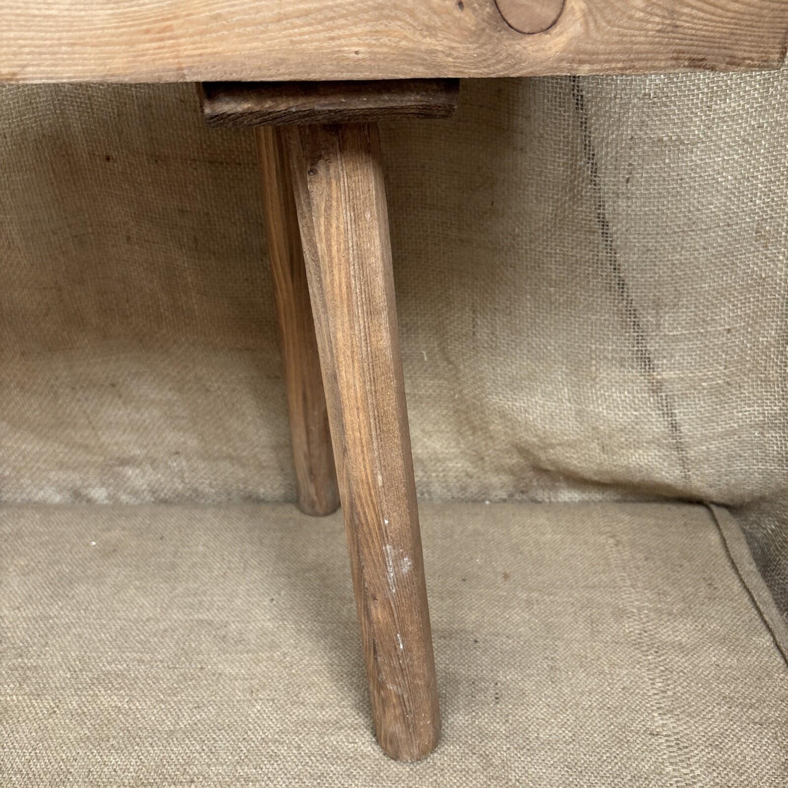 Rustic Pine Bench - Farmhouse - Cottage - Stool