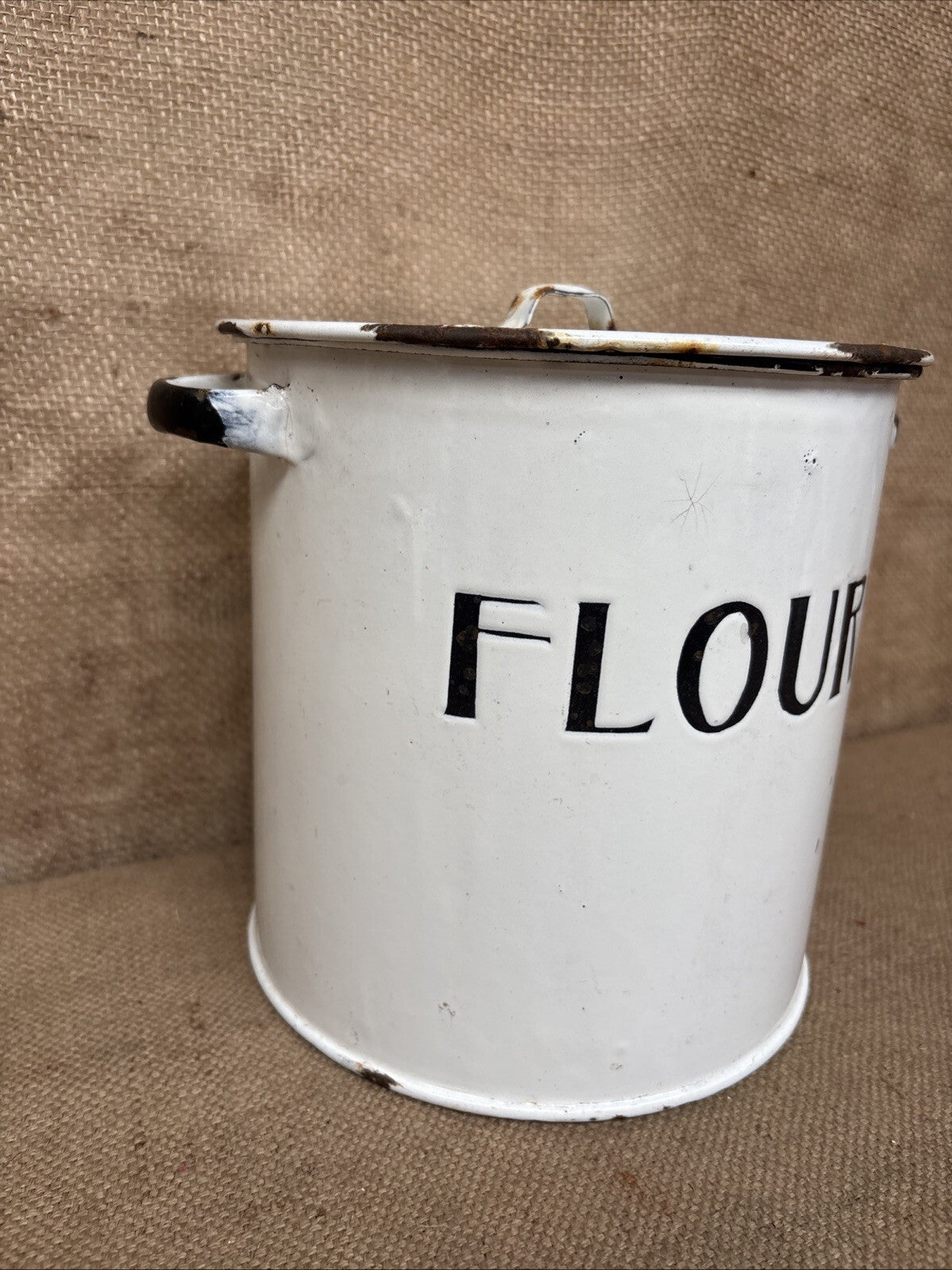 Vintage Enamel Flour Bin / Storage / Farmhouse / Cottage Kitchen / Wartime