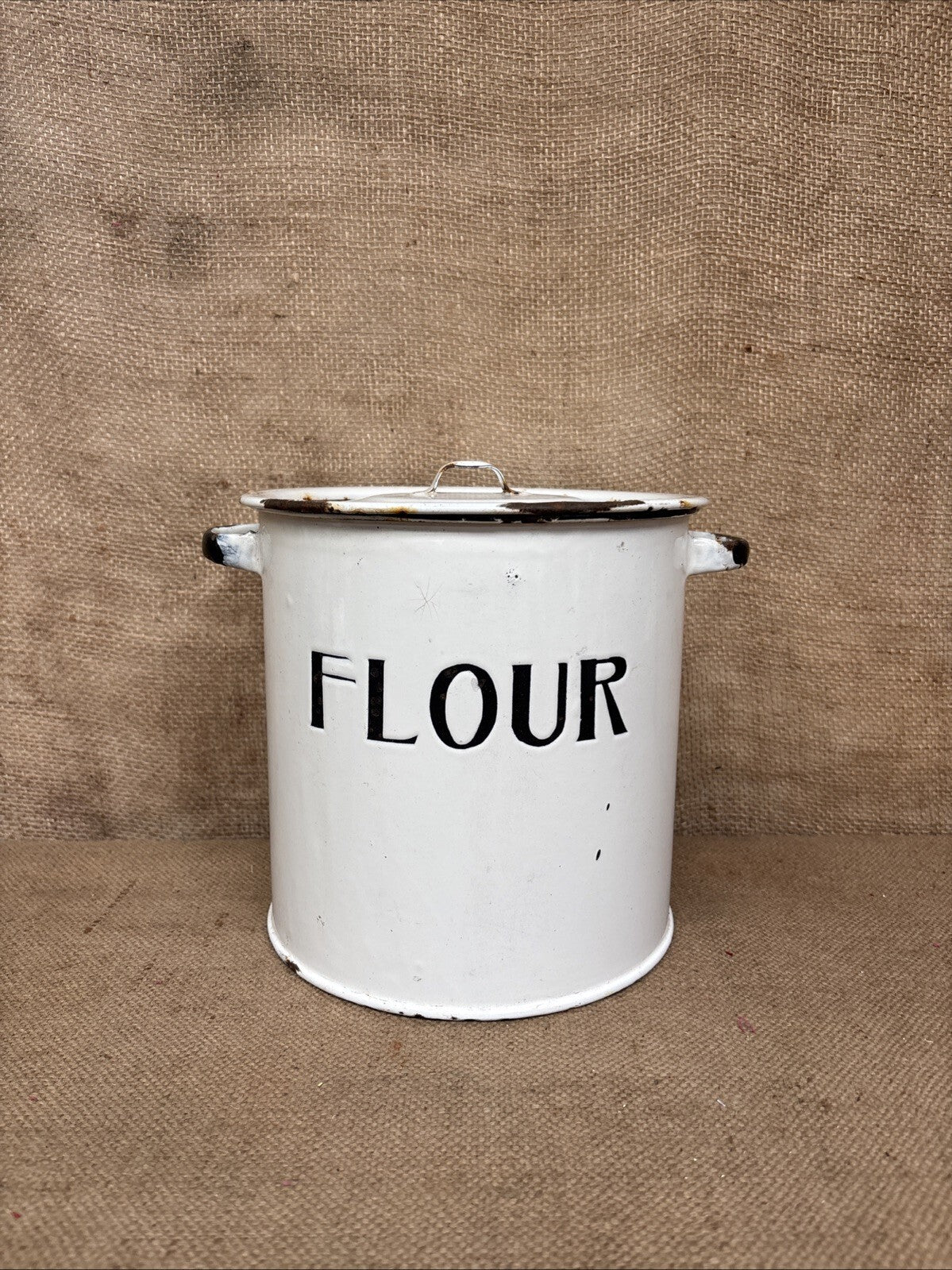 Vintage Enamel Flour Bin / Storage / Farmhouse / Cottage Kitchen / Wartime