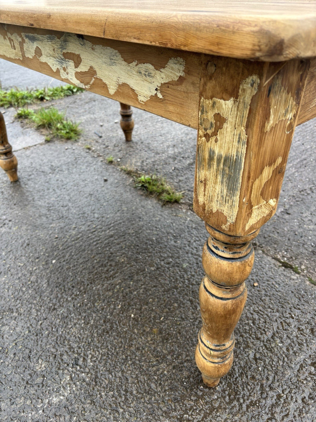 Pine Kitchen Table With Worn Painted Base - Farmhouse- Cottage 5ft