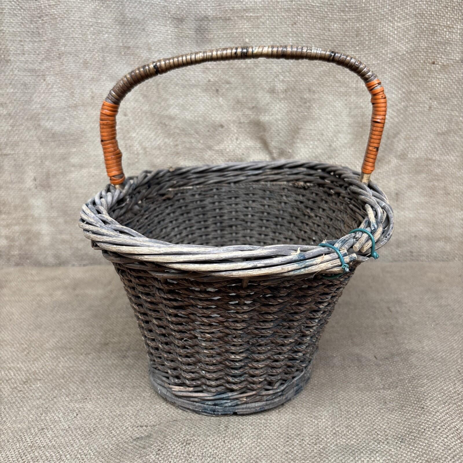 Vintage Wicker Basket - Farmhouse - Cottage - Garden Basket - Rustic
