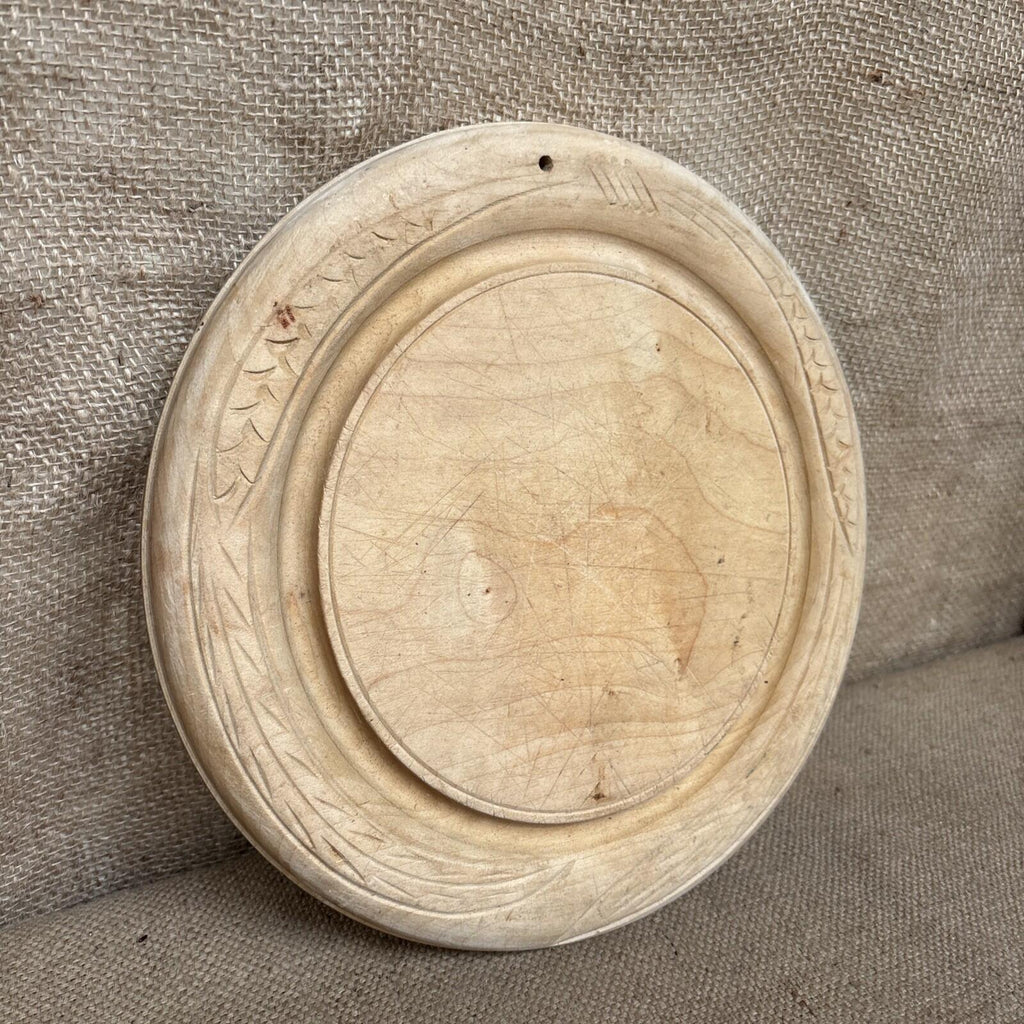Vintage Carved Wheat Bread Board - Kitchenalia - Farmhouse Kitchen - Cottage